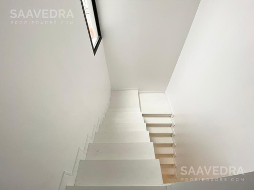 Imagen 13 de 27 de Excelente Casa En Venta. 3 Dorm En Suite Mas Escritorio. Los Lagos. Nordelta