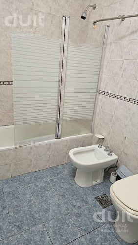Casa En Venta 4 Dormitorios, Pileta, Cochera Triple Ideal Comercial
