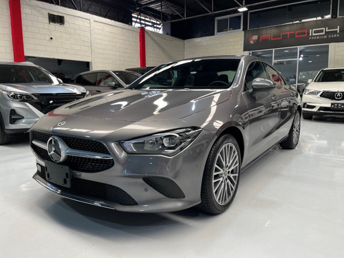 Mercedes-Benz Clase CLA 1.6 200 Cgi Sport At