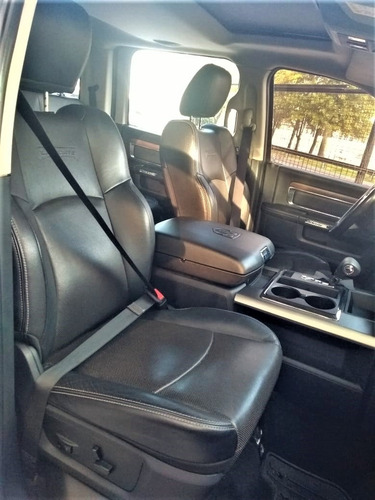 Ram 1500 5.7 V8 Laramie 4x4