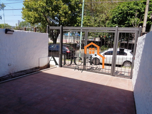 Venta Duplex Haedo Barrio Güemes.