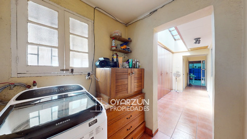 Casa En Venta De 4 Dormitorios Con Gran Terreno De 520 Mts2.