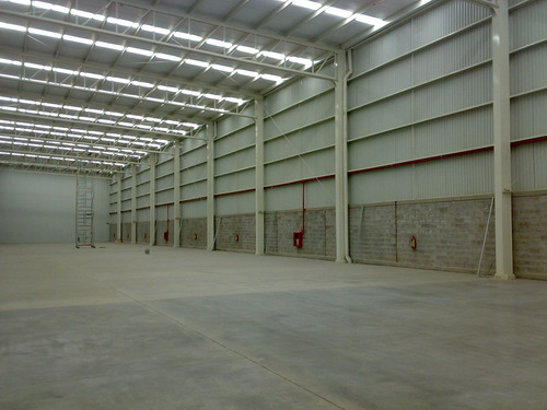 Bodega En Renta Cuautitlán. 1,560 M2. Andenes Y Racks.