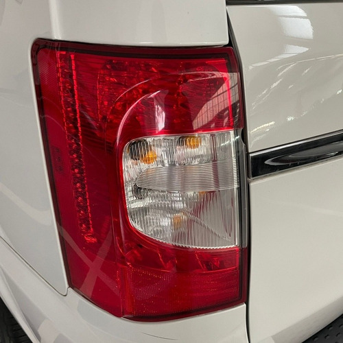Imagen 12 de 12 de Chrysler Town & Country 2014 3.6 Lx Automática