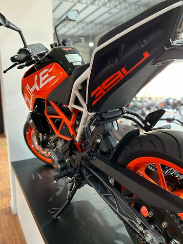Imagen 4 de 16 de Ktm Duke 390
