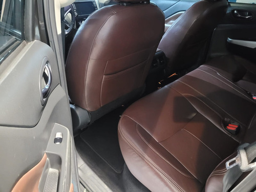 Nissan Frontier 2.3 Attack Cab. Dupla 4x4 Aut. 4p