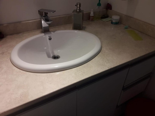 Imagen 13 de 15 de Se Vende Casa En B La Castellan 2 Dor