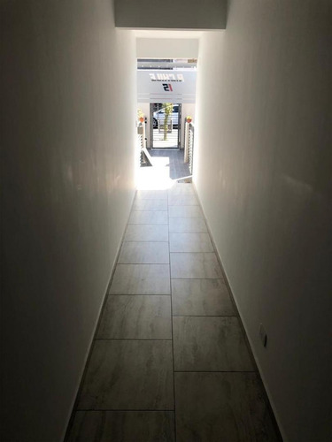 Imagen 3 de 16 de Departamento 2 1/2 Amb - Al Frente - Con Patio Y Cochera - Entrega Inmediata