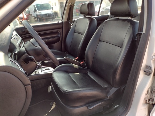 Imagen 5 de 10 de Volkswagen Jetta Clásico 2011 2.0 Gl Tiptronic At