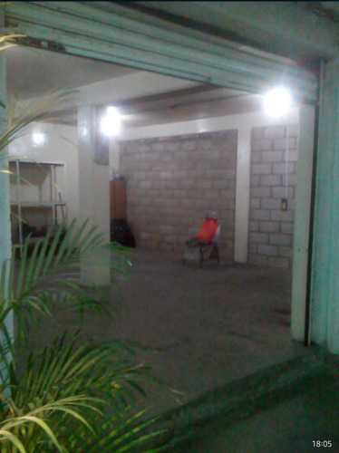 Edificio En Venta En La Calzada Valllejo, Col. Santa Rosa.