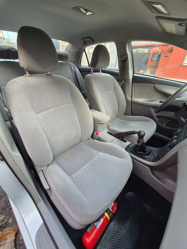 Toyota Corolla 1.8 Xli Mt