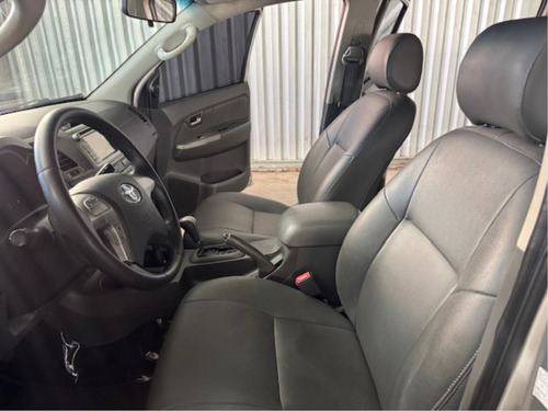 Toyota Hilux 2.7 SRV 4X4 CD 16V FLEX 4P AUTOMÁTICO