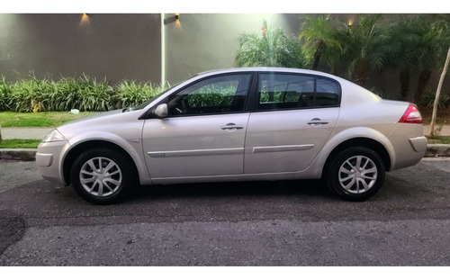 Renault Megane 2.0 DYNAMIQUE SEDAN 16V GASOLINA 4P AUTOMÁTICO