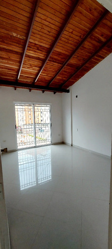 Town House En Conjunto Residencial Altos Del Rincón (k.a)