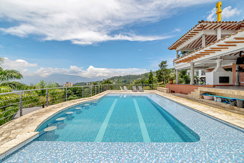 Casa En Venta En Las Palmas Medellin