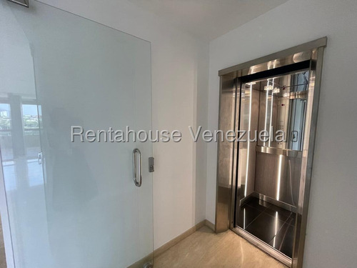 Magnífico Apartamento En Alquiler Altamira Amc