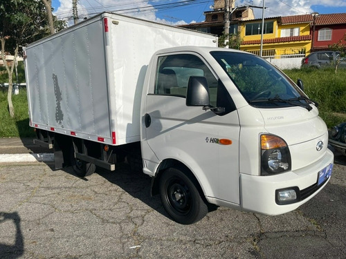 Imagem 2 de 15 de Hyundai Hr 2017 2.5 Hd Cab. Curta S/ Carroceria Tci 2p