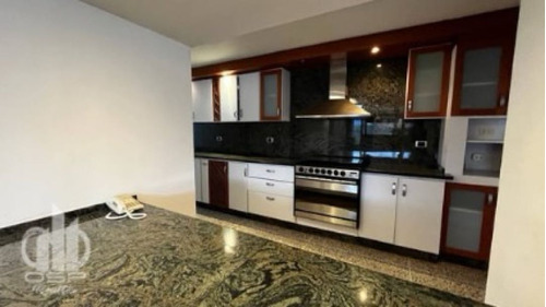 Amplio Apto En Venta Urb. Prado Humboldt, Res. Parque Humboldt