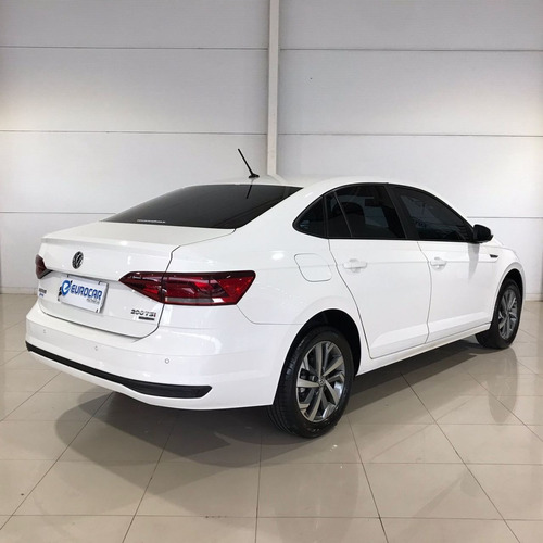Imagem 4 de 10 de Vw Virtus Comfortline 200 Tsi 1.0 12v At