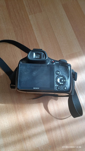 Cámara Digital Sony Compacta Hx400v Con Zoom Óptico De 50x.