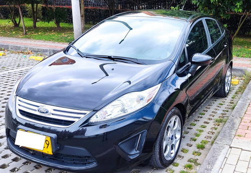 Ford Fiesta 1.6 Sportback Automática