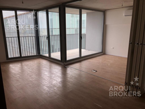 Apartamento De 3 Dormitorios En Venta En Centro