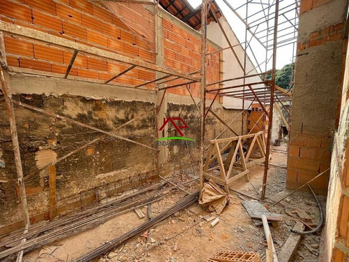 Imagem 18 de 18 de Ótima Área Privativa De 2 Quartos No Santa Amélia! - 2594