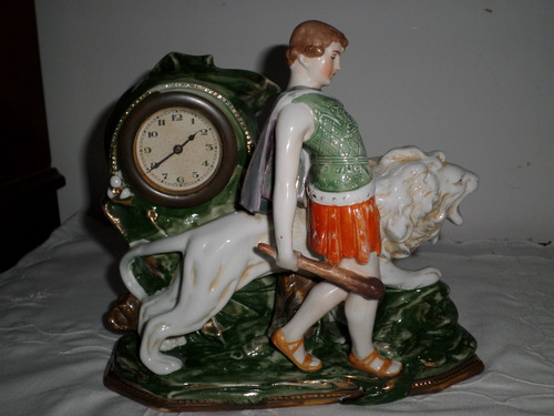 Antiguo Reloj Porcelana Violetero Aleman Hercules Y El Leon