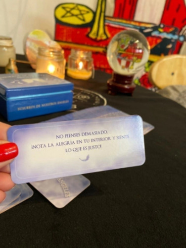 Oraculo Susurros De Nuestros Angeles Cartas Librito - Debbie