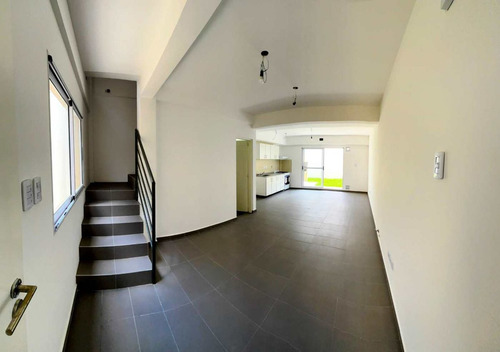 Venta Ph - 4 Amb A Estrenar Patio Y Jardín