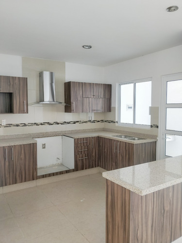 Imagen 5 de 19 de Casa En Venta En Fraccionamiento El Condado, Corregidora Querétaro