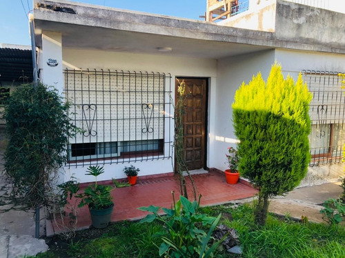 Imagen 2 de 10 de Casa En Venta En José C Paz