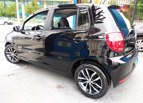 Imagem 3 de 7 de Volkswagen Fox 2014 1.6 Vht Trend Total Flex 5p