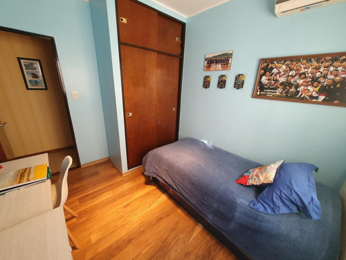 Casa Lote Propio Con Cochera Y Patio