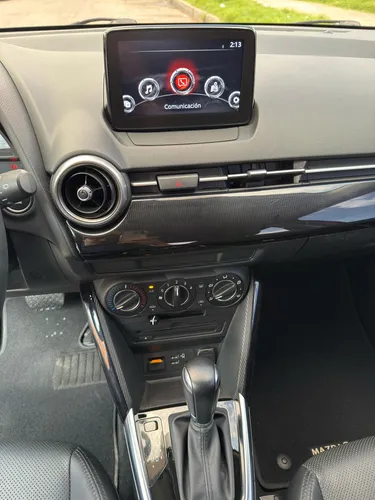 Mazda 2 1.5 TOURING AUTOMATICO HB