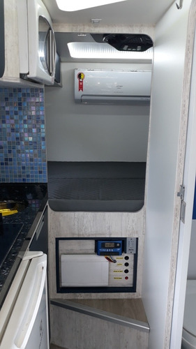 Imagem 8 de 16 de Motorhome