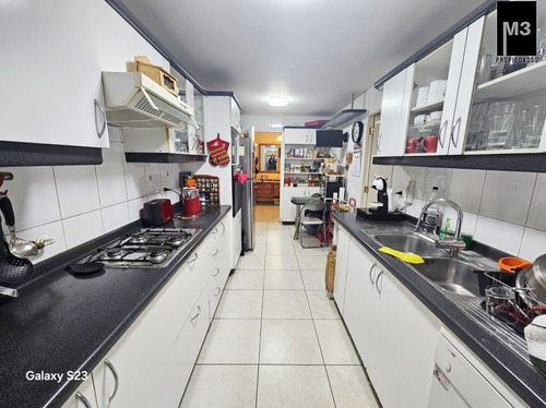 Venta Amplio Dpto. 4d/3b + Serv., Suecia / Eliodoro Yañez