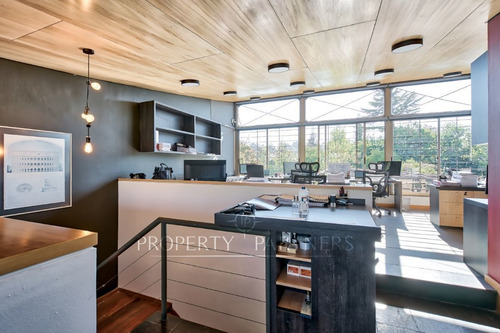 Espectacular Casa Comercial En El Golf ( Uf/m2 90)