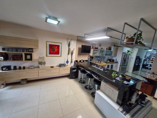 Townhouse De Oportunidad En Lomas Del Este-sl