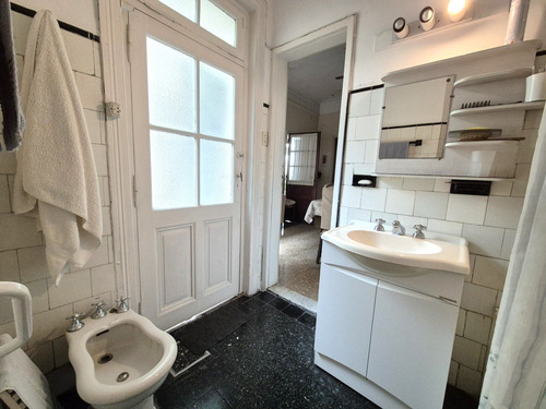 Casa En Venta Sobre Lote Propio. Dos Propiedades En Block