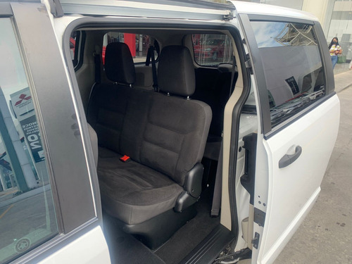 Imagen 9 de 12 de Dodge Grand Caravan Se 6 Cil 3.3l Ta 7p 2018 178/21