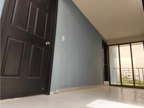 Casa De 3 Recamaras Un Balcon, Modelo Sirconia, En Col Exquitlan