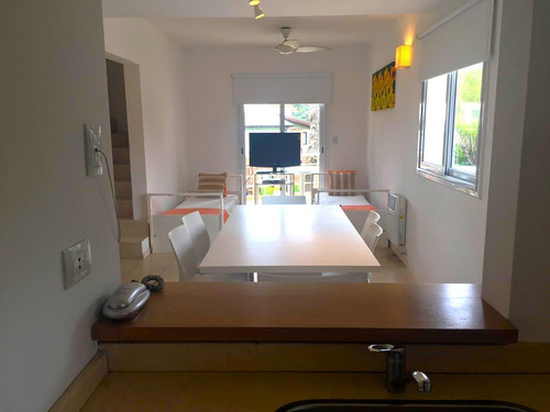 Alquiler Complejo La Manzana Unidad 5, 3 Ambientes En Duplex, Parrilla.