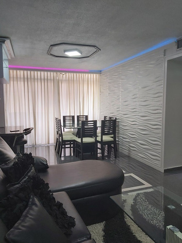 Imagen 2 de 13 de Moderno Apartamento En Alquiler En Lechería. Conj. Res. Costa Guaica