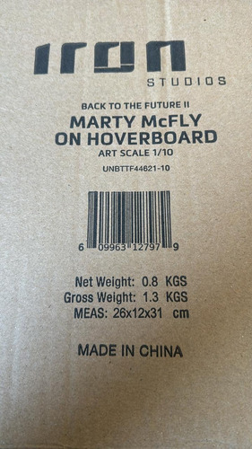 Marty Mcfly On Hoverboard 1:10 Scale Iron Studios