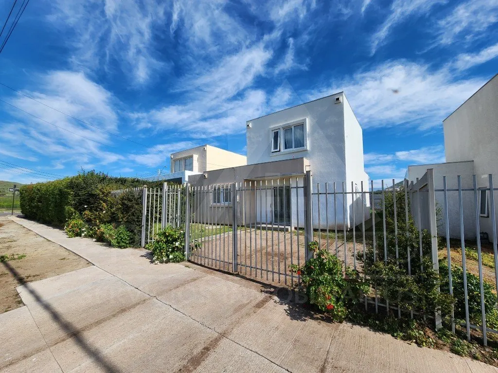 Imagen 1 de 30 de Casa En Venta En El Manzano Tiltil, 3d+3b Y 2e, Condominio S