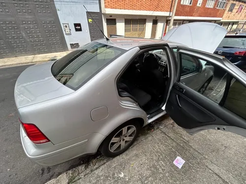 Volkswagen Jetta V 1.8 Comfortline