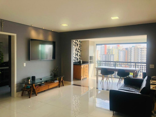 Oportunidade. Royale Merit, 126m², 3 Suítes, 2 Vagas.