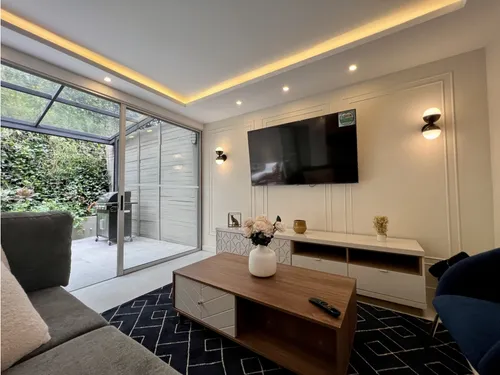 150m2 Casa En El Poblado