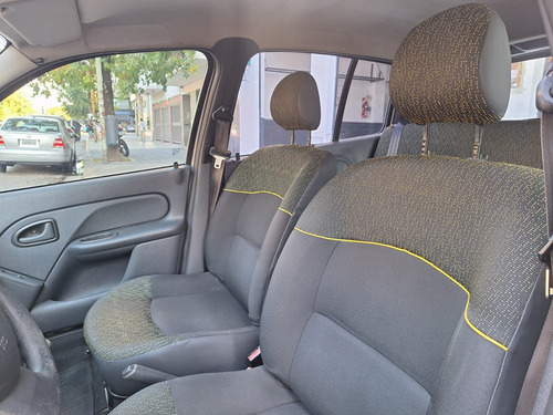 Renault Clio 1.2 Mio Confort Plus Abs Abcp